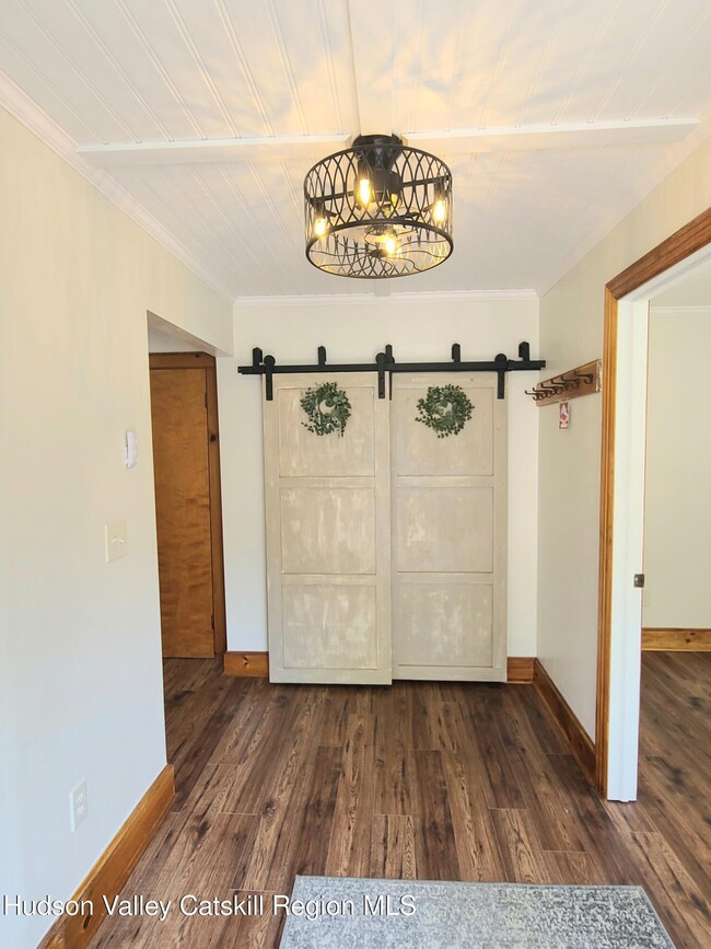 24 Dubois Rd