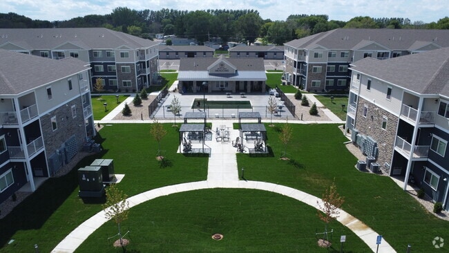 Building Photo - West Lake Meadows Rental
