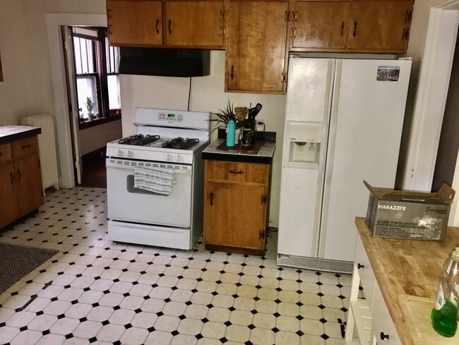 Photo - 171 Hillside St Unit 1