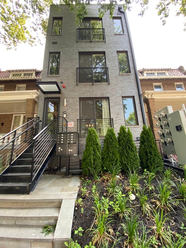 Building Photo - 7129 Georgia Ave NW Unit 3