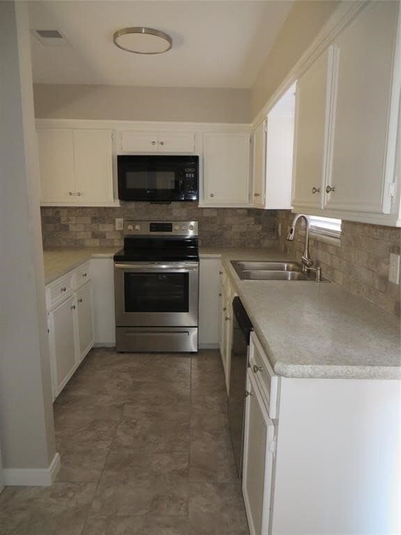 Photo - 8716 Club House Dr