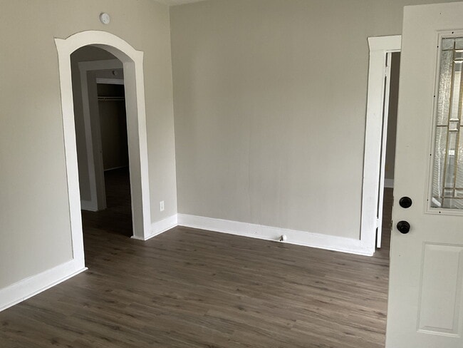 3 Bed/2 Bath on the Inner Wst Side