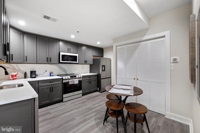 Photo - 3517 14th St NW Unit B01