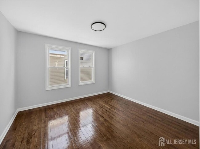 Photo - 125 Lowell St Unit 1st