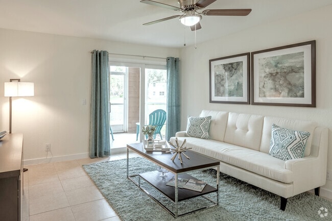 2BR, 2BA - 1,064 SF
