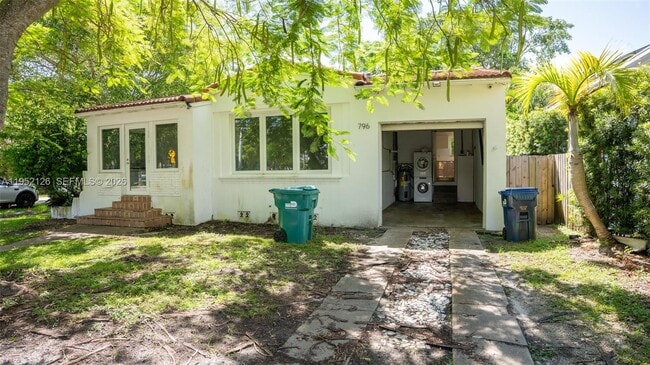 Photo - 796 NE 88th St