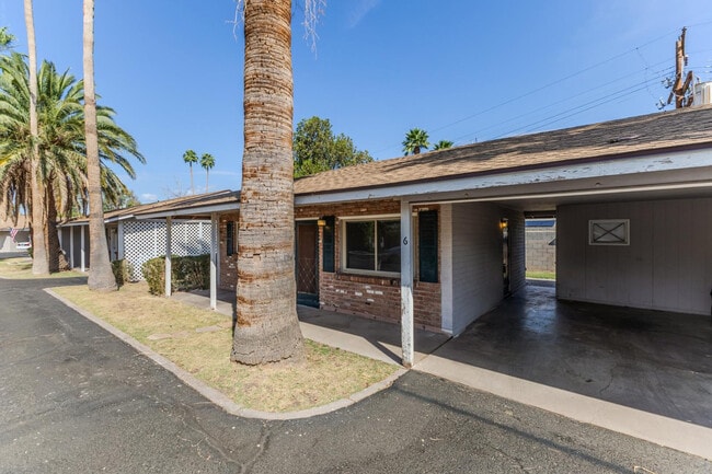 Photo - 524 W Fairway Dr