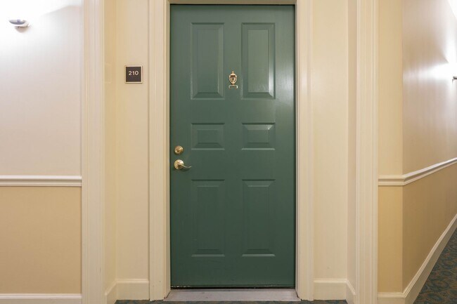 Photo - 1 BR 1 BA Condo in Reston