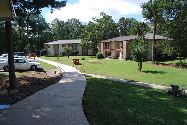 Photo - Woodcroft Apartments