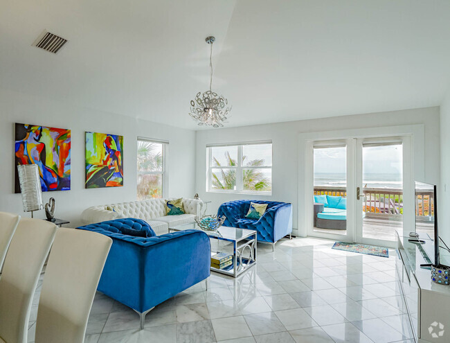 Building Photo - 12936 A1A Jimmy Buffett Mem Hwy Rental
