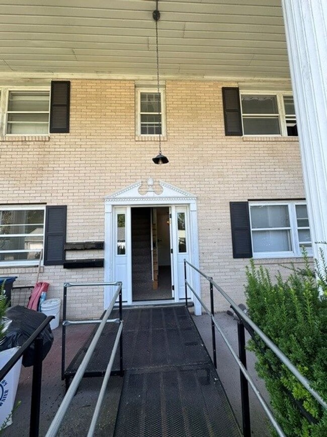 Building Photo - 16 Wyoming St Unit 16 Wyoming St Apt 1E