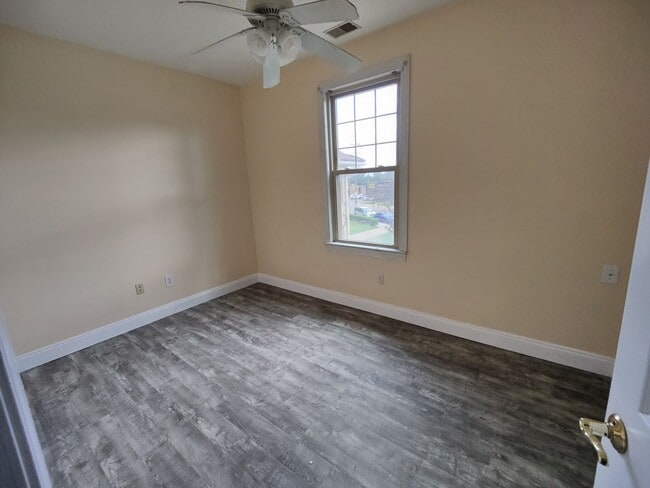 Photo - 1003 California Ave Unit Apt. 2