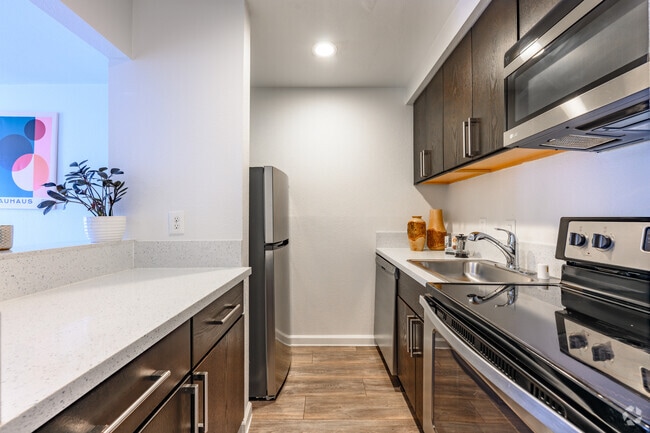 Studio - 475SF - Kitchen
