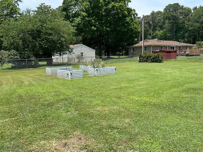 Photo - 308 Faulkner Rd