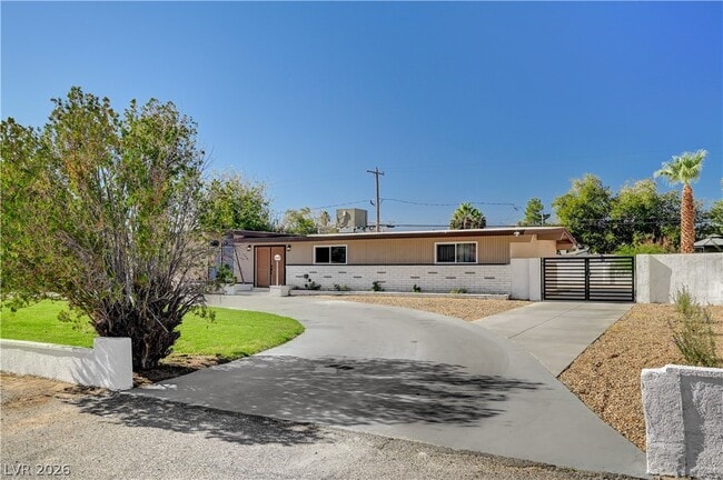 Photo - 1799 Valley Dr