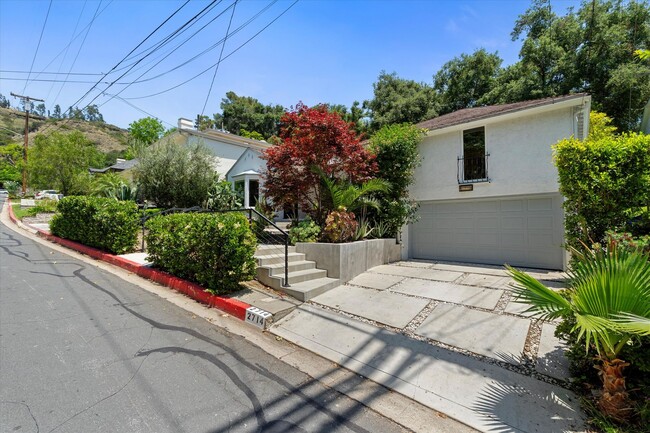 This beautifully updated 4-Bed, 2-Bath Hom... - This beautifully updated 4-Bed, 2-Bath Hom...