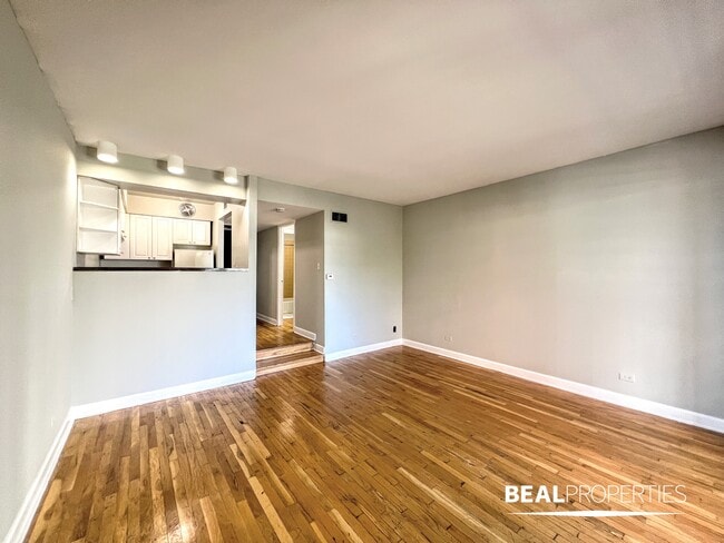 Photo - 1220 N LaSalle