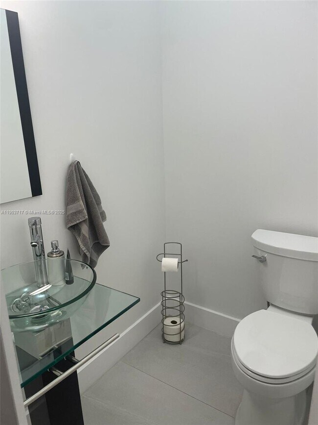 Photo - 3270 SW 44th St