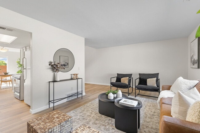 Photo - 2666 Sherwood Cir