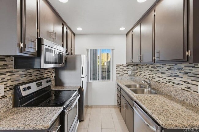 Photo - 2266 Grand Ave Unidad 25