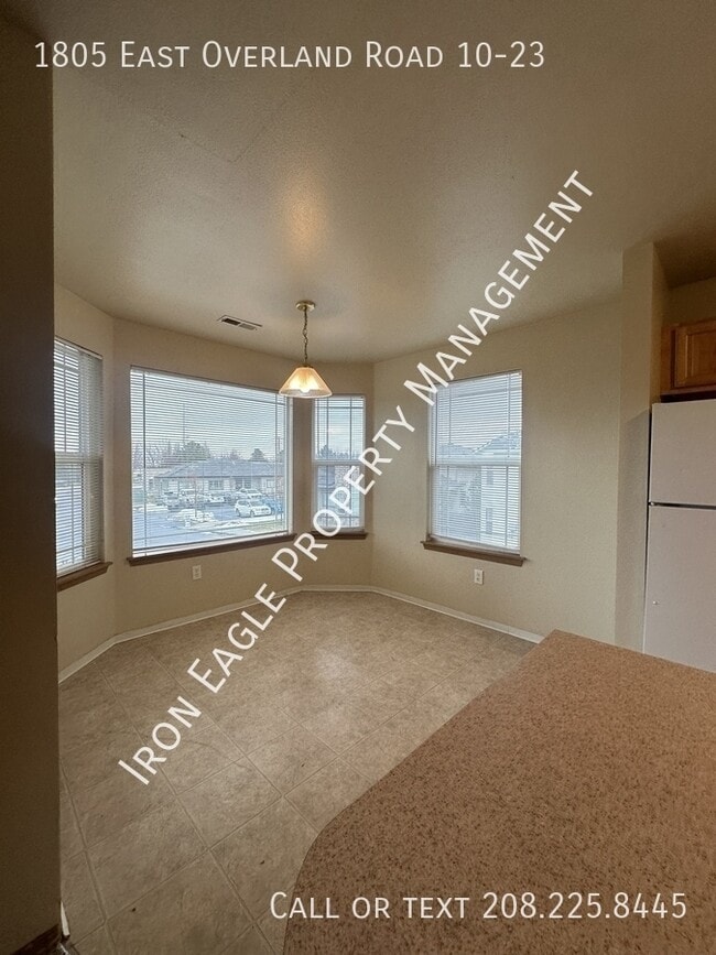 Photo - 1805 E Overland Rd
