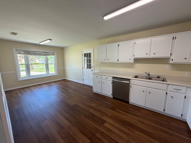 920 Malibu Dr