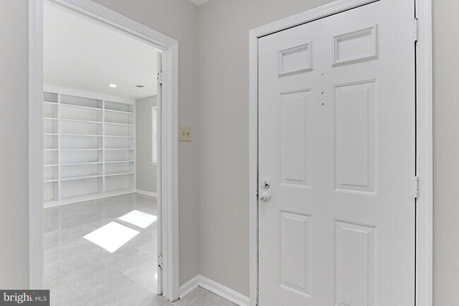 Photo - 2349 9th St S