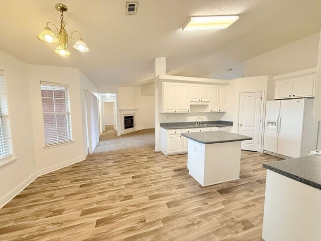 Photo - 7945 Amethyst Dr