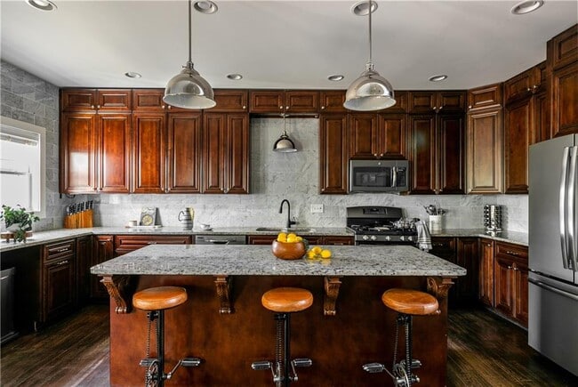 Photo - 1278 Wylie St SE