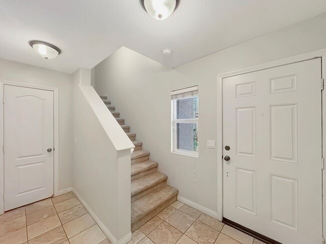 Photo - SD: Bright 2BD/2.5BA Townhome in Point Loma with Fireplace, Private Balcony & Tandem Garage