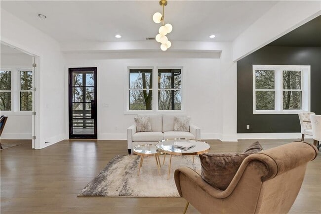 Photo - 2497 Wawona Dr NE