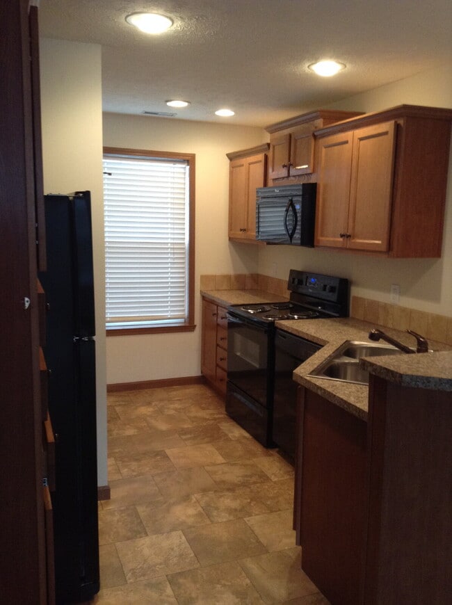 Building Photo - 24 Central B