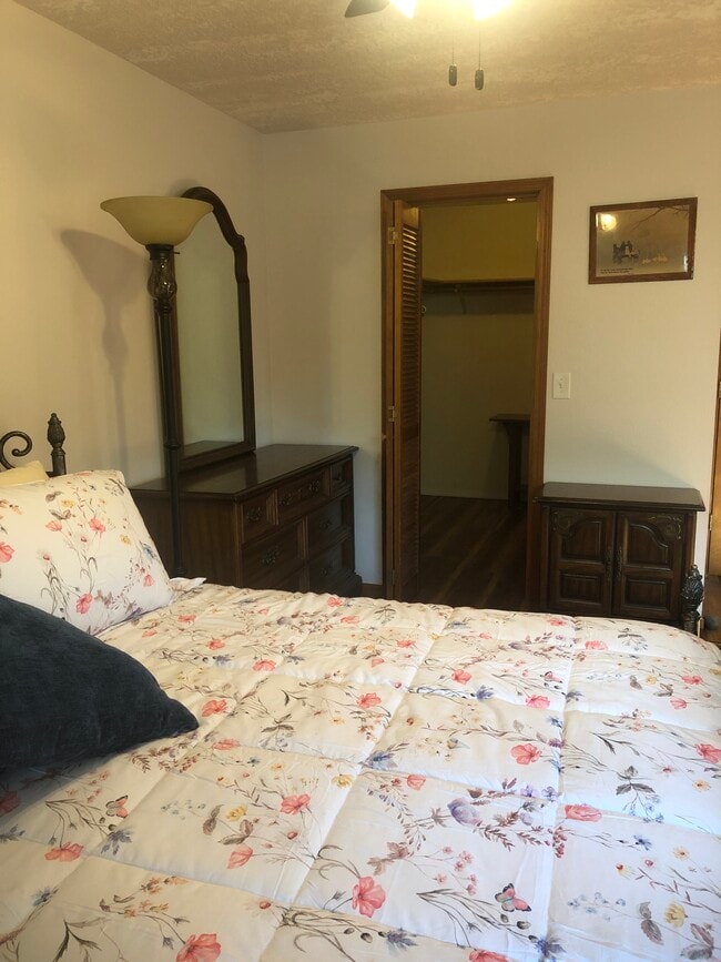 Photo - 952 NW 23rd Ave