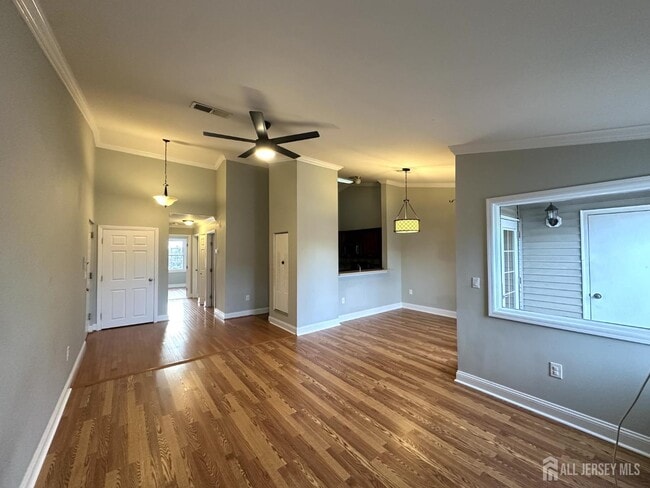 Photo - 437 Edpas Rd