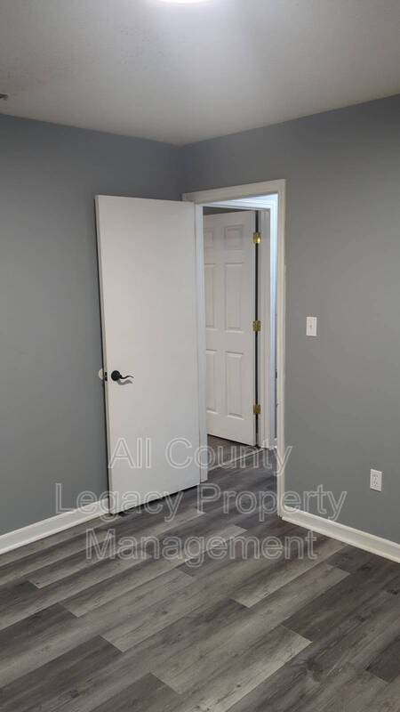 Photo - 243 Windy Hill Way