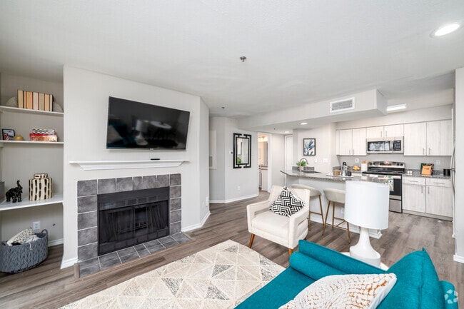 1 habitación, 1 baño, 576 pies cuadrados, sala de estar - Elme Alexandria