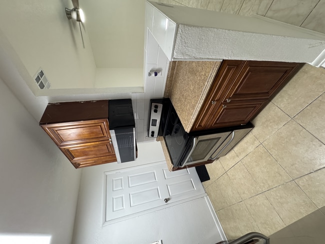 Photo - 2401 NW 2nd St