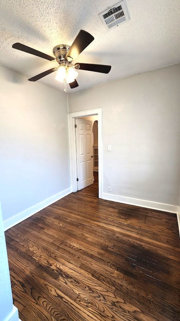Photo - 2 Bed 1 Bath Duplex in the Aurora Addn NW OKC