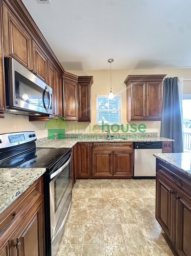 Photo - 132 Filbert St