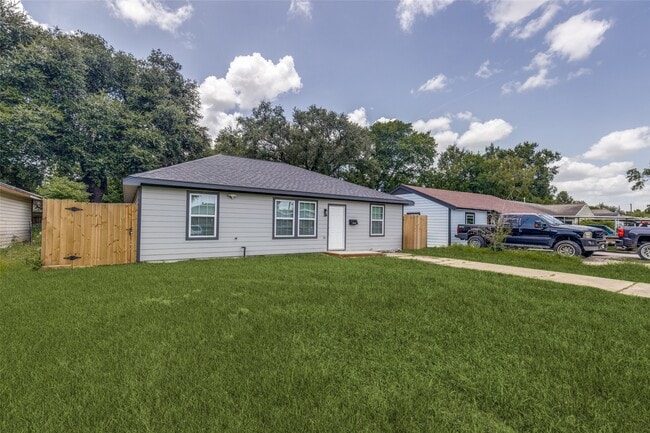 Building Photo - 5034 Nassau Rd