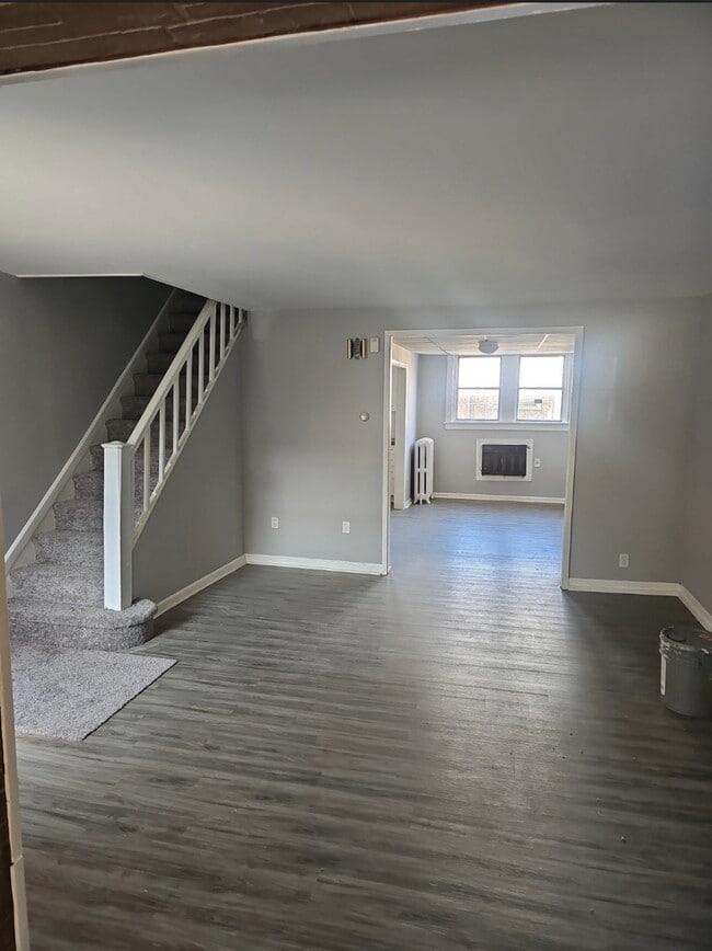 Photo - 6737 Guyer Ave