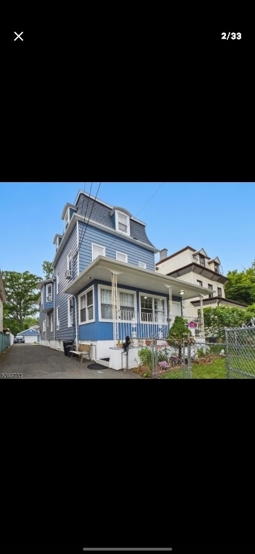 550 Jefferson Ave