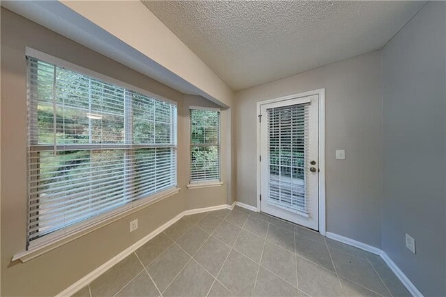 Photo - 82 Bridge Gap