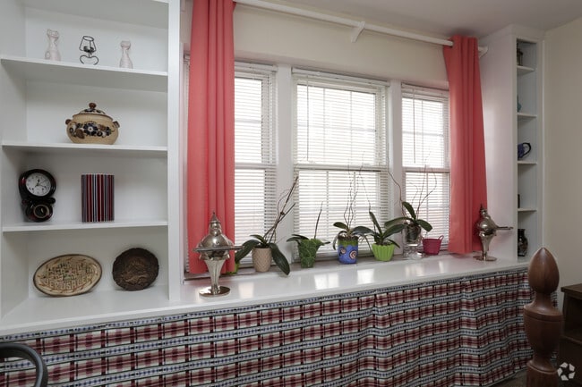 Photo - Country Club Apartments
