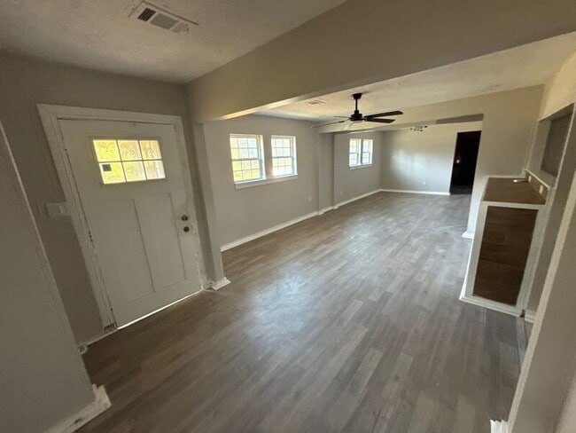 Photo - 110 Pine Lawn Pl