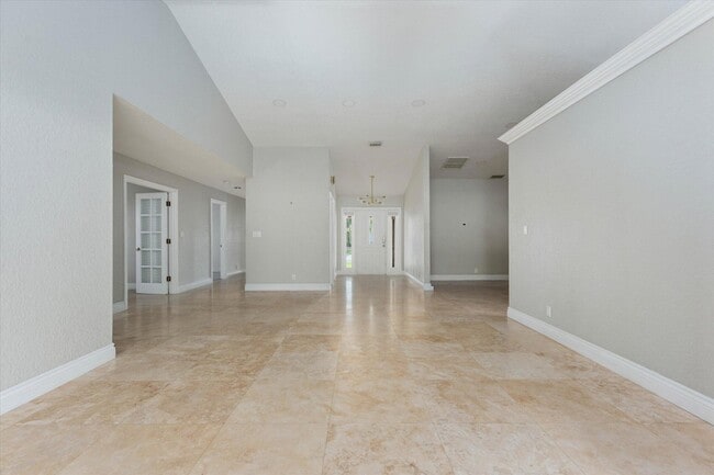 1598 SW 5th Ave