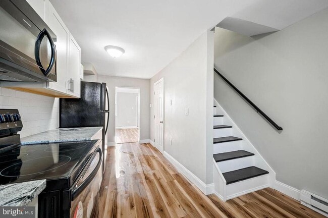 Photo - 2131 E Clearfield St