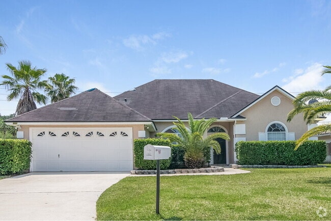 Building Photo - 201 Carolina Jasmine Ln Rental