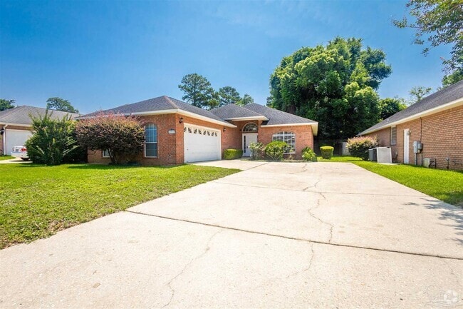 Building Photo - 5931 Hermitage Dr Rental