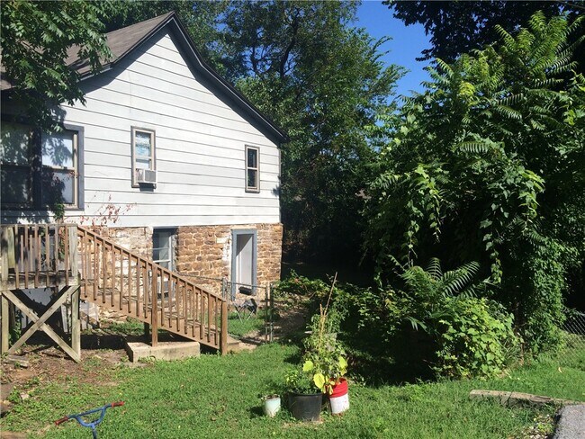 Photo - 620 N Leverett Ave